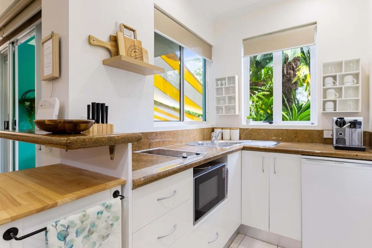 Lägenhet Oasis Luxe On Macrossan Street - Stylish Residence Port Douglas Australien